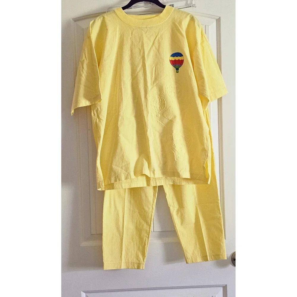 Vintage Women's SK Sport Yellow 2 Piece Set Top Pants Hot Air Balloons Size S - Picture 1 of 16